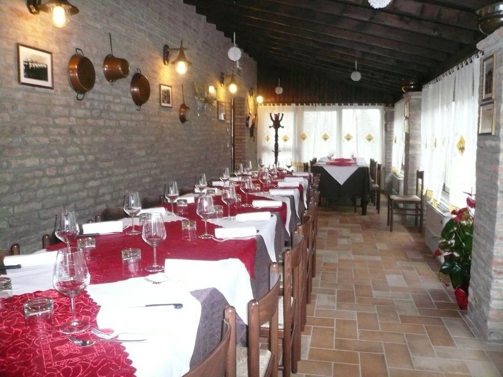 Il Dosso Agriturismo โคดิโกโร ภายนอก รูปภาพ
