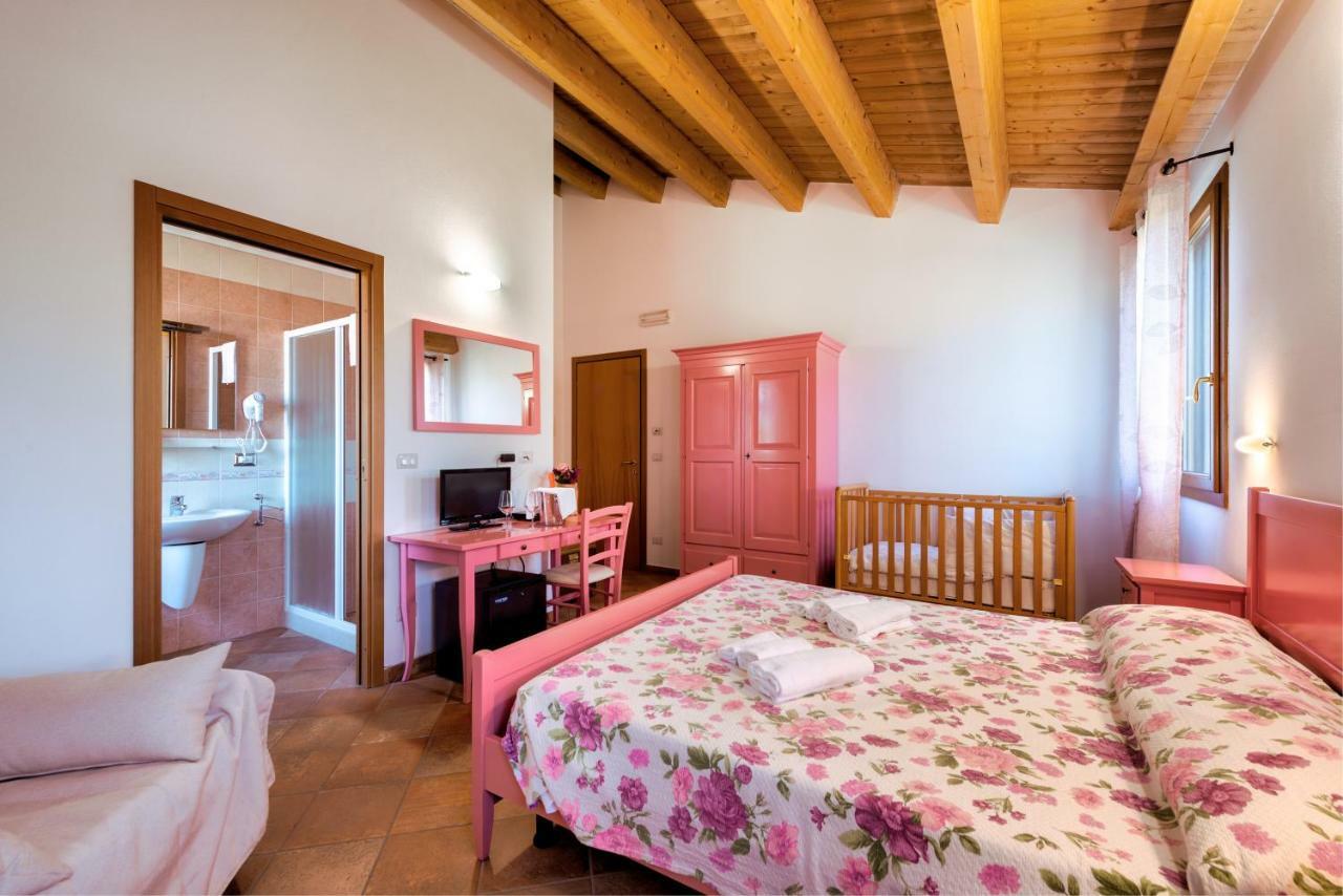 Il Dosso Agriturismo โคดิโกโร ภายนอก รูปภาพ